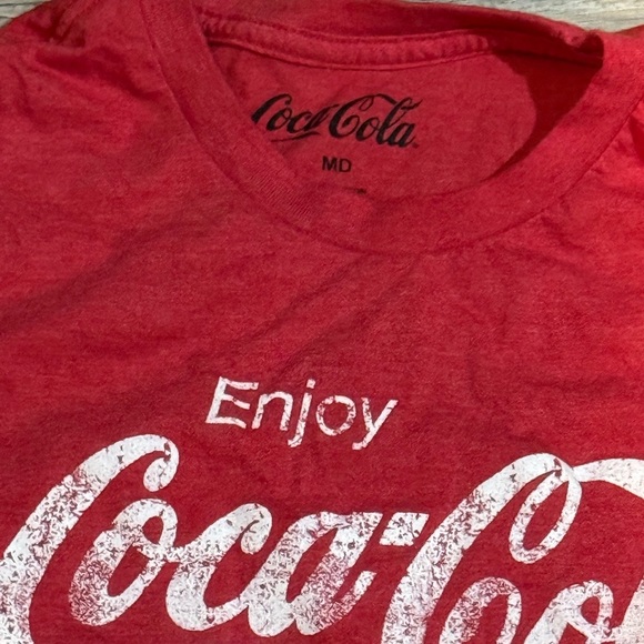 Six Graphic Tees Size Medium - Picture 7 of 13